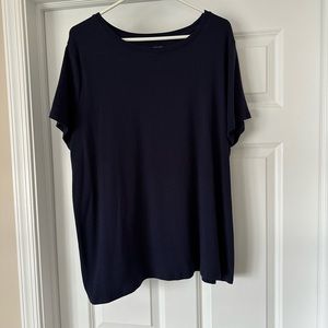 Ava and Viv navy tee in 2x